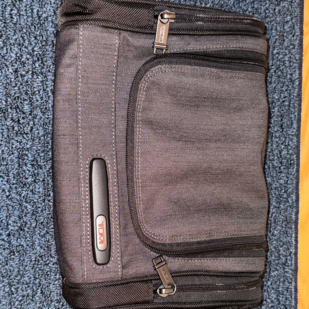 BNWT Tumi Toiletry Bag